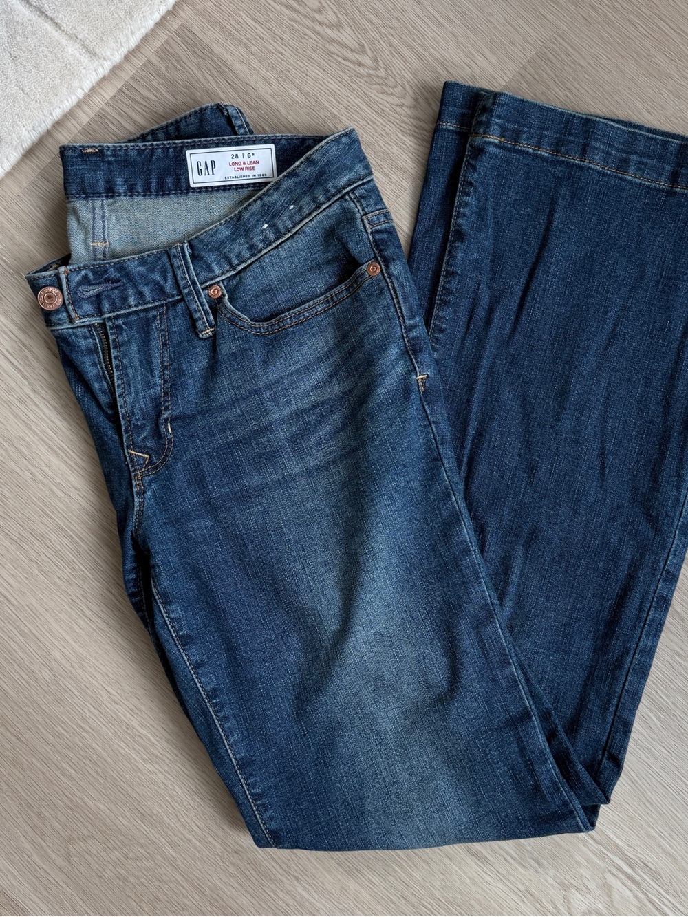 GAP Blue Denim Jeans - Long & Lean Low Rise